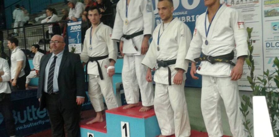 Matteo Medves vince anche a Terni e guida il Grand Prix Junior-Senior