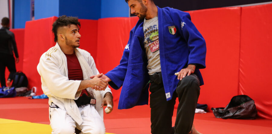 Via al Mondiale a Baku, subito Milani con Xiong e Carlino con Preciado